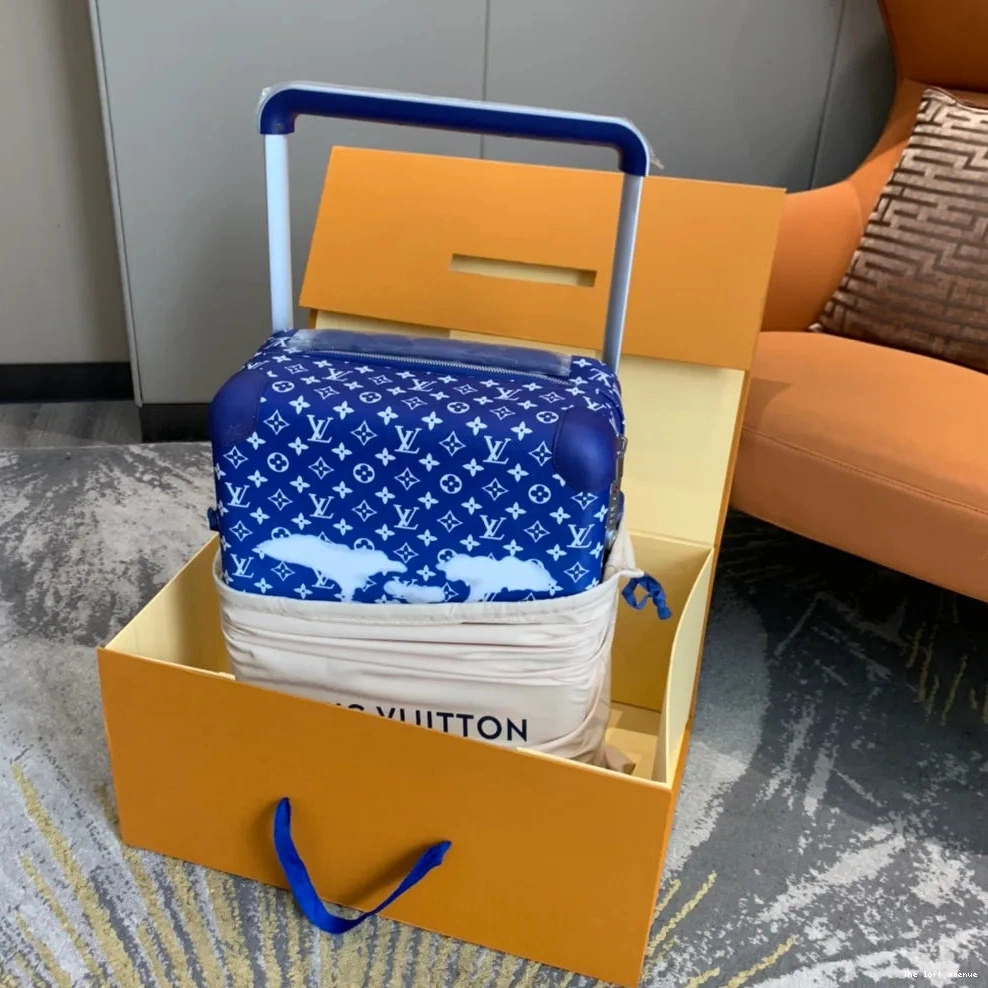 CUSTOM SUITCASE HORIZON 55 37L CLOUDS CABIN 0801